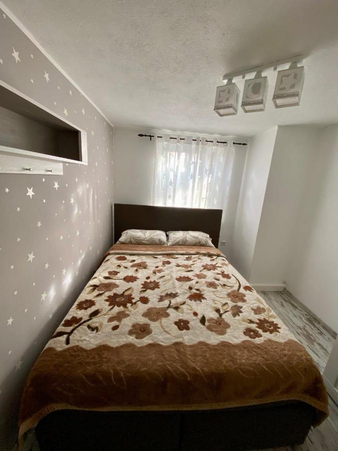 El Greco Ferienwohnung Tieringen Luaran gambar